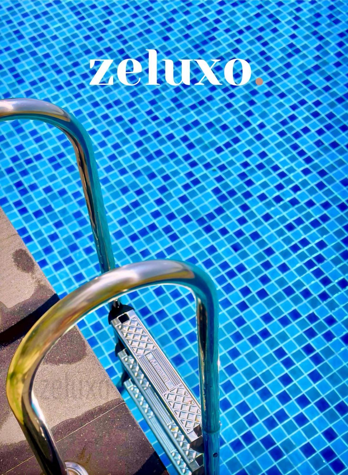 #2 Jesselton Quay Pads By Zeluxo *